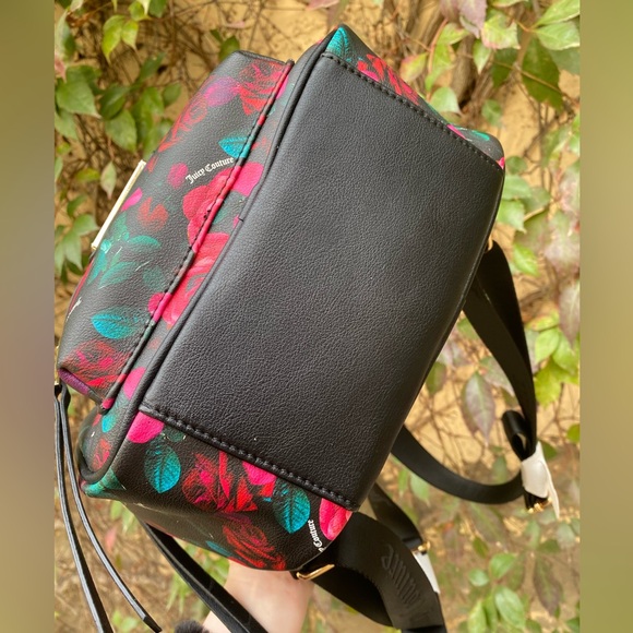 NWT JUICY COUTURE WOMENS MINI BACKBAG PATTERN'S PETAL ROSES - Picture 6 of 9